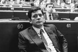 Enrique Barón es elegido presidente del Parlamento europeo