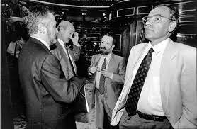 Alfonso Guerra dimite como vicepresidente del Gobierno.