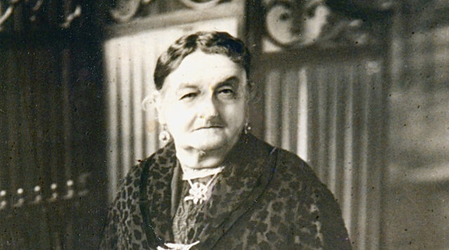 Dña. Josefina Ramos