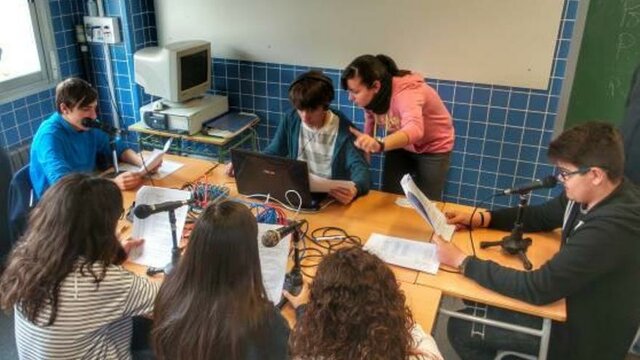 Inserción de la radio en la enseñanza en España