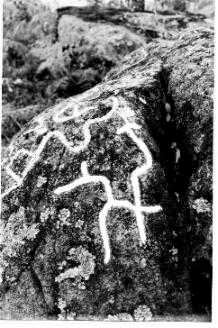 Dibujos geométricos en rocas