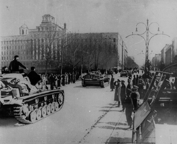 NAPAD NA KRALJEVINO JUGOSLAVIJO