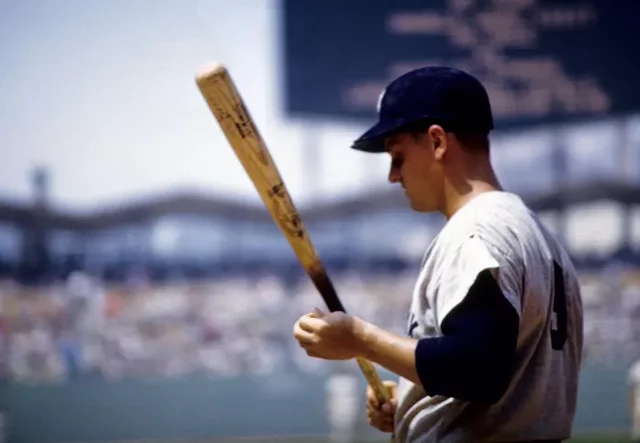 Roger Maris ties Babe Ruth's Home-Run Record