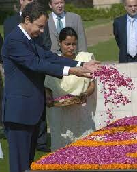 El Presidente del Gobierno Rodriguez Zapatero inicia una visita oficial a La India