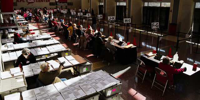 Cierran los institutos de estudios internacionales
