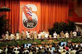 Tiene lugar el VI Congreso del Partido donde se establece nuevas reformas