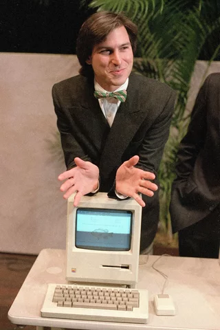 Introducing Apple's Macintosh (Mac)