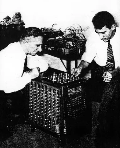 Shannon: Programa que juega al ajedrez