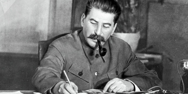 Inici de l'Satalinisme a Rússia