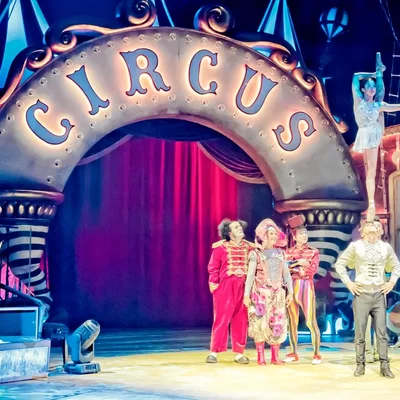 Timeline: CIRCO EDAD CONTEMPORANEA