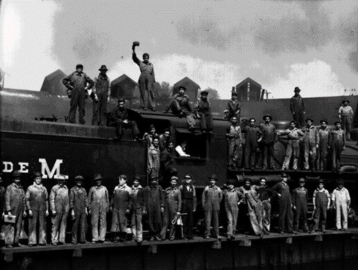 Inician paros de los ferrocarrileros y la economía del país fue afectada.