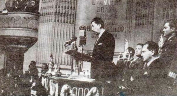 Inicia gobierno de Miguel Alemán Valdés.