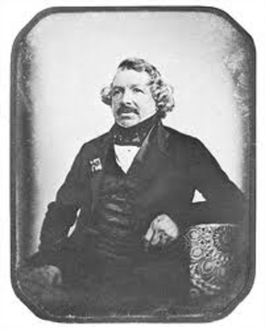 Daquerrotype was invented.