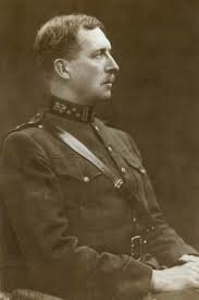 Albert I of Belgium is crowned