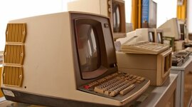 Timeline: istoria ilektronikon ipologiston