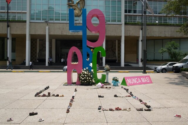 México se viste de luto