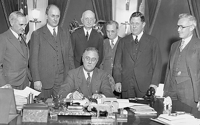 The government stopped paying dollars with gold.