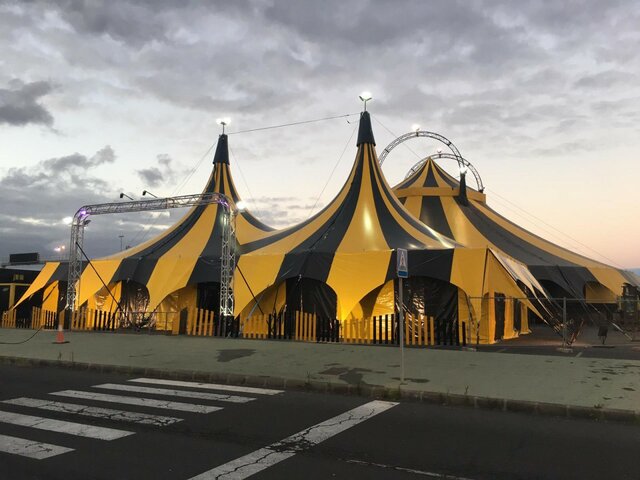 De los edificios a las carpas