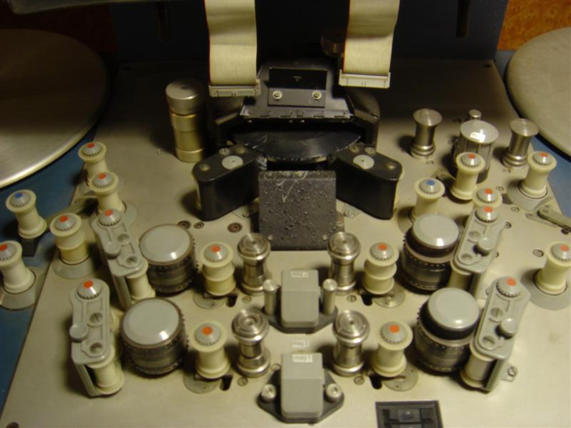 Flatbed editing tables