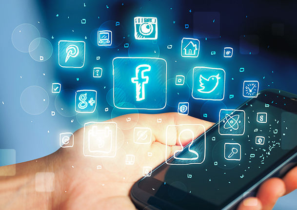 Facebook (Redes Sociais)