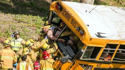 Risa's bus crashes