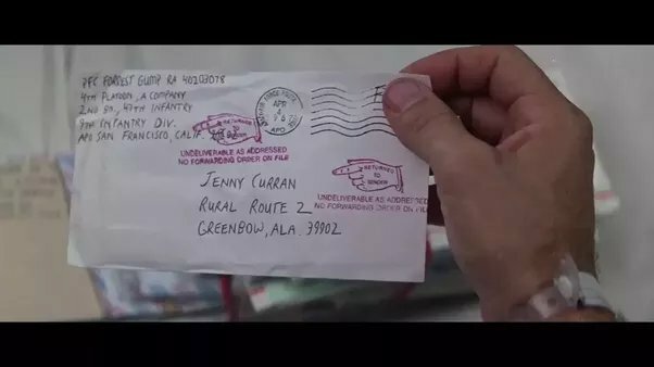 Forrest receive a letter from Jenny