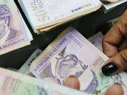 ECONOMIA DE COLOMBIA REGISTRA CRECIMIENTO MAS LENTO EN SIETE AÑOS