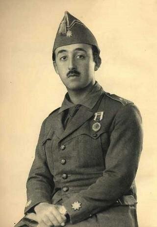 FRANCO MUERE