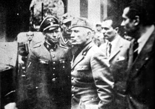 Mussolini es asesinado