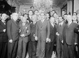 Aprovació de la Constitució. Govern d'Azaña