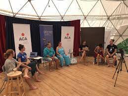 Intercambio de directores y creadores