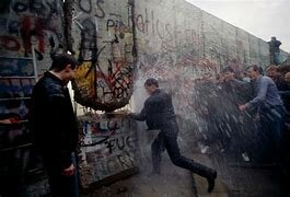 Berlin Wall Destroyed (Level of tension: 5%)