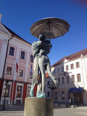 "Suudlevad tudengid"