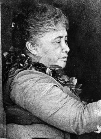 Liliuokalani becomes queen