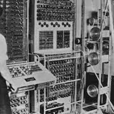 Timeline: Άγγελος καξήρας- Ιστορία των υπολογηστών