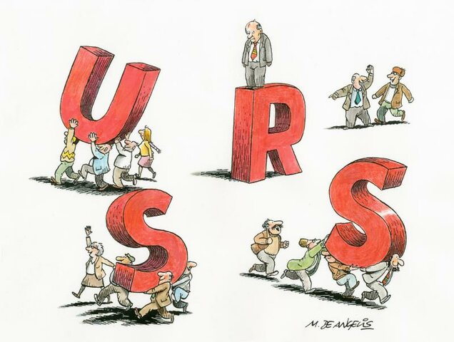 Soviet Union ceases to exist