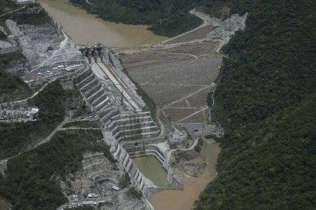 Contraloría imputa cargos  por Hidroituango