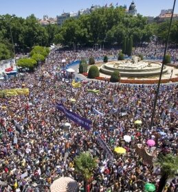 comenzó la crisis económica y provocó el crecimiento de la inflación y el desempleo