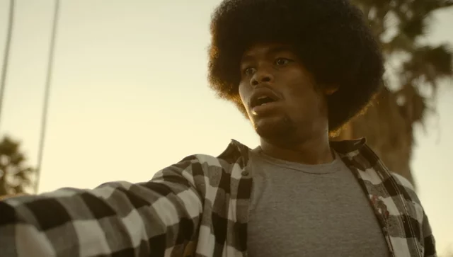 Leon kills Tianna, the 5 year-old daughter of rival gang member