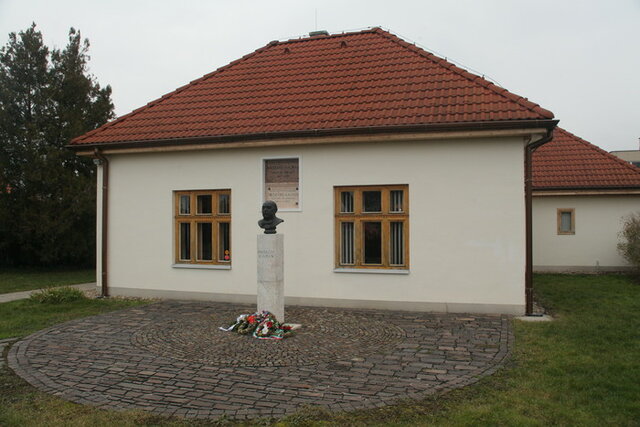 Mikszáth megszületett