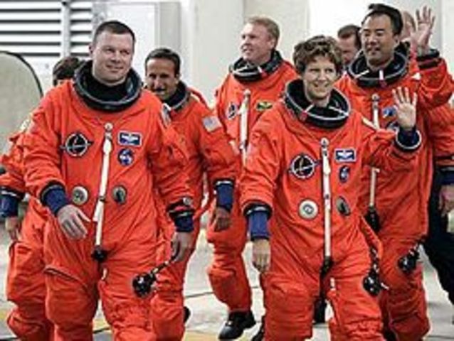 Eileen Collins was the first female comander of a space shuttle