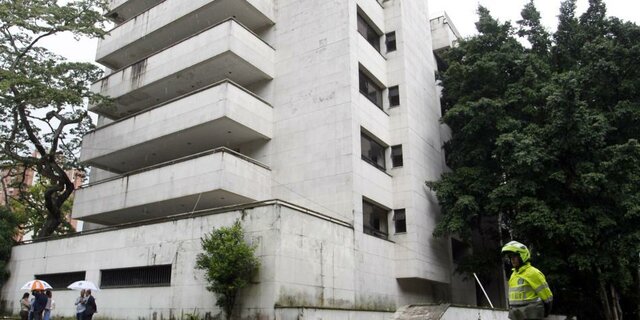 Carro Bomba En El Edificio Mónaco.