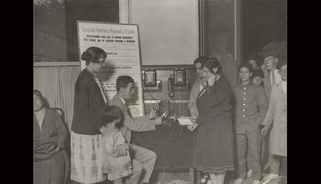 Inserción del teléfono en las escuelas publicas
