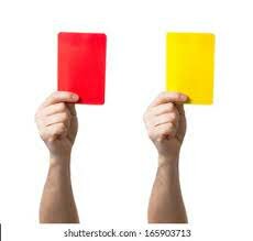 1970 - Se crean las tarjetas amarillas y rojas