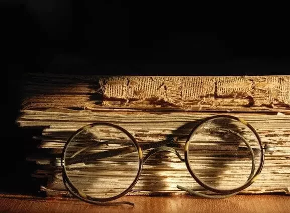 Optical lenses
