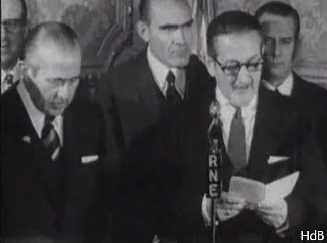 Se constituyó un nuevo gobierno presidido por Carlos Arias Navarro.