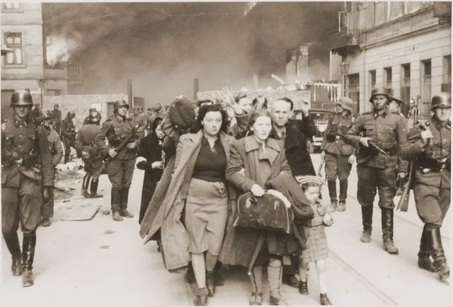 Beginning of the Warsaw ghetto uprise.