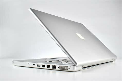 MACBOOK PRO