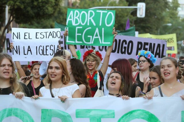 Entrada en vigor de la ley del aborto.