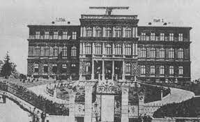 A gimnázium utolsó két éve